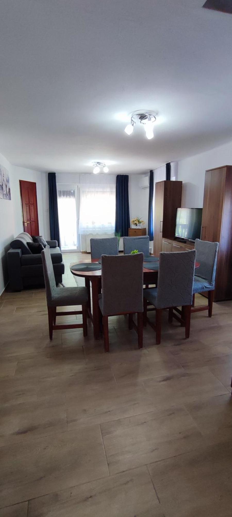 Bazsi Apartman Хайдусобосло Экстерьер фото